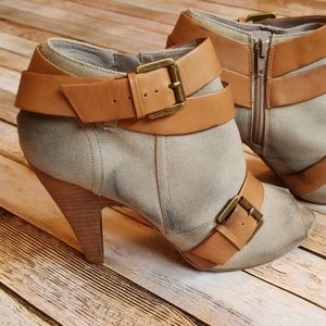 Legion Open Toe Canvas Booties in Natural